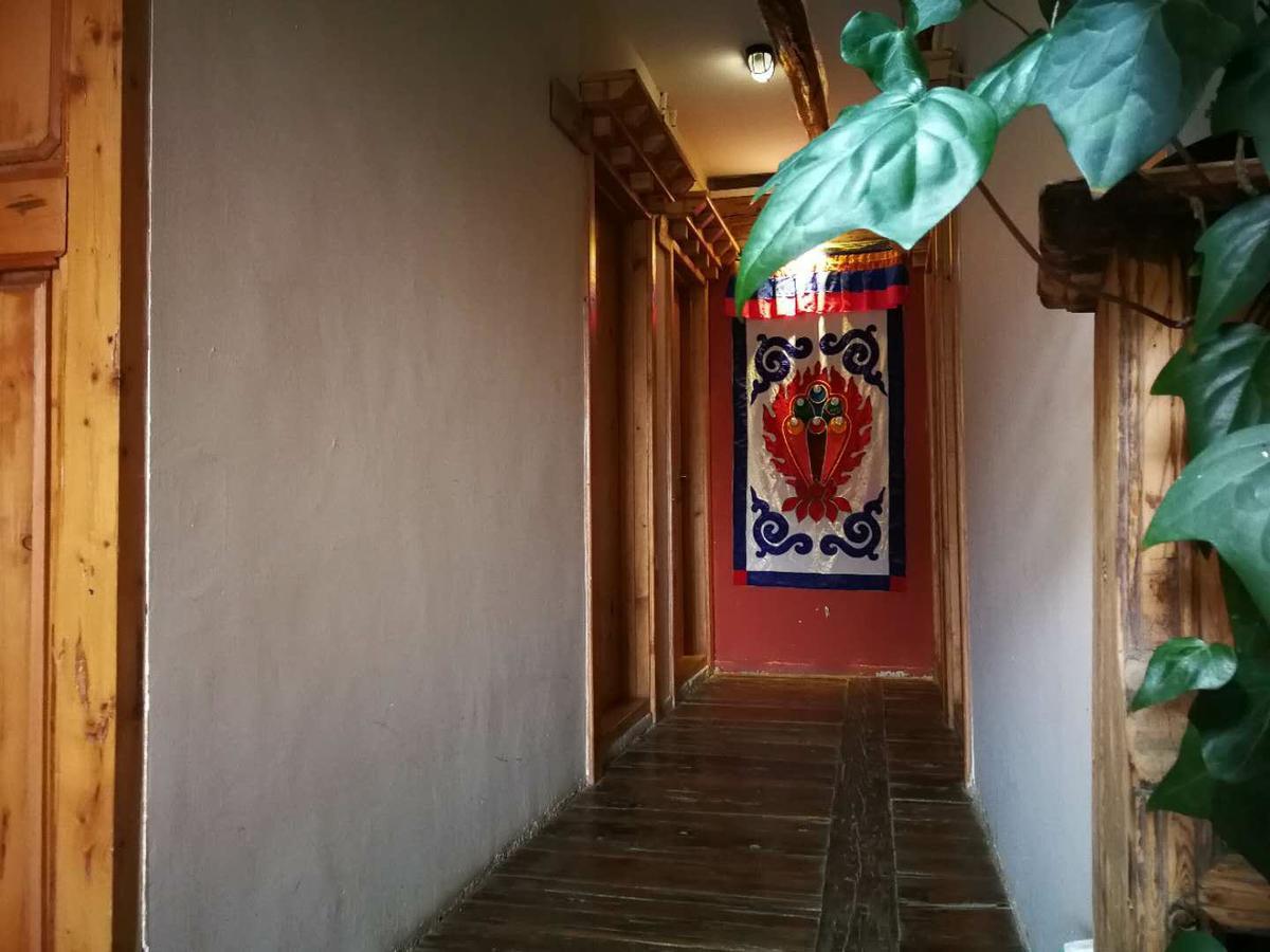 Courtyard Shangri-La 藏舍小院 Exterior photo